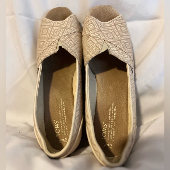 Toms Peep Toe Cork Wedges- Size 9.5 - Picture 4 of 7